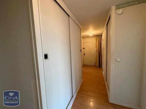 Appartement à louer 4 pièces 79.59m² Le Mans (72000)