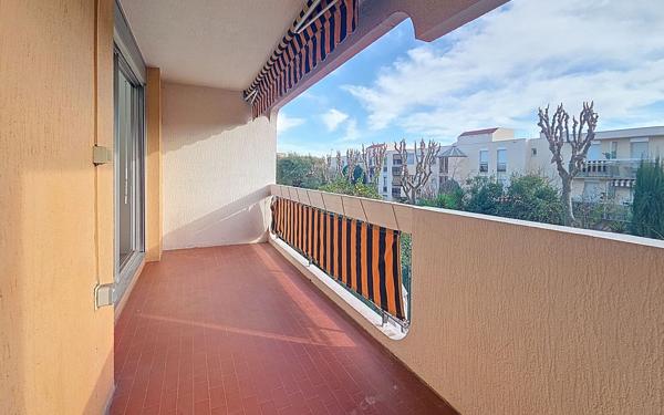 Appartement à vendre    3 pièces • 70 m2 Saint-Laurent-du-Var