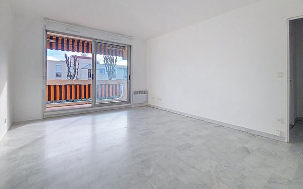 Appartement à vendre    3 pièces • 70 m2 Saint-Laurent-du-Var