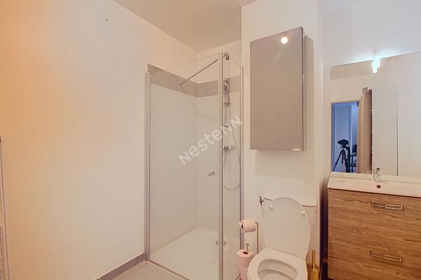 Appartement T2 meublé de 36 m² avec terrasse, jardin et parking sécurisé à Vitrolles Sud