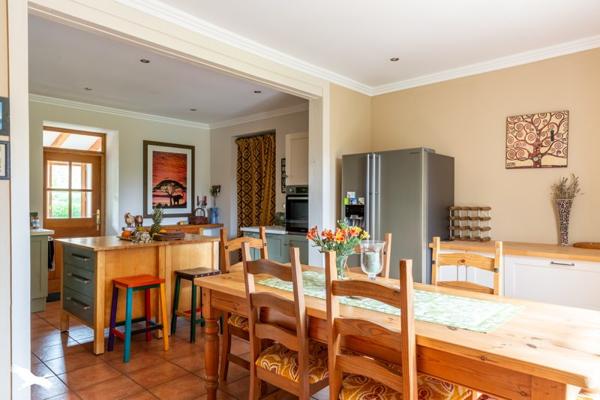 Maison à vendre |  Saint-Yrieix-la-Perche |  10 pièces | 260 m²