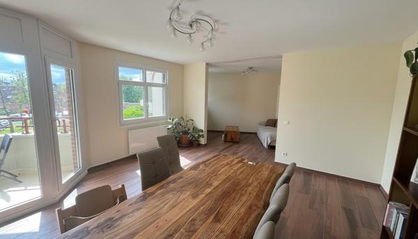 T3 83 m² – Balcon sud-ouest, parking, résidence sécurisée – Lille/Lambersart (Bois-Blancs)