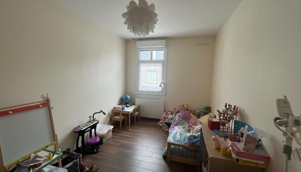 T3 83 m² – Balcon sud-ouest, parking, résidence sécurisée – Lille/Lambersart (Bois-Blancs)