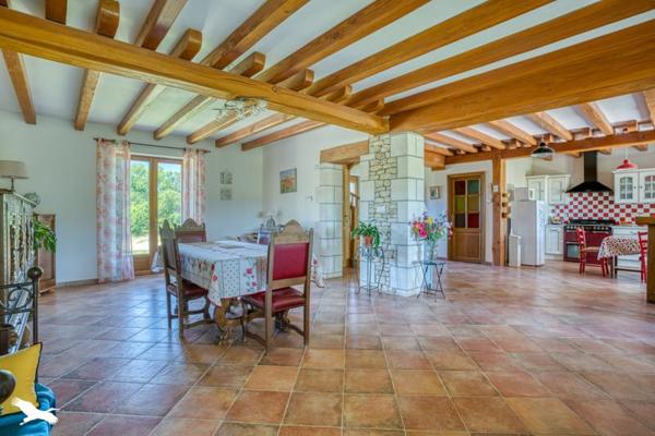 Maison à vendre |  Conne-de-Labarde |  7 pièces | 200 m²