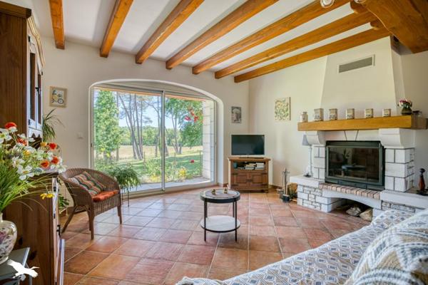 Maison à vendre |  Conne-de-Labarde |  7 pièces | 200 m²