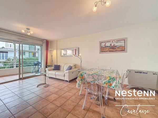 Appartement Cavalaire-sur-Mer 3 pièce(s) 61 m² avec terrasse, garage et place de stationnement en en centre ville et proche des plages