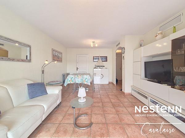 Appartement Cavalaire-sur-Mer 3 pièce(s) 61 m² avec terrasse, garage et place de stationnement en en centre ville et proche des plages