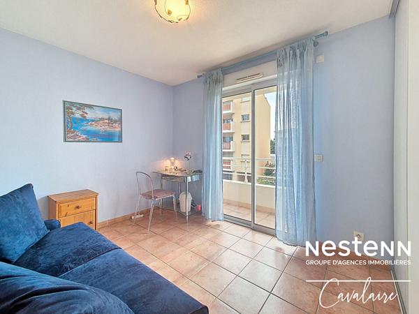 Appartement Cavalaire-sur-Mer 3 pièce(s) 61 m² avec terrasse, garage et place de stationnement en en centre ville et proche des plages