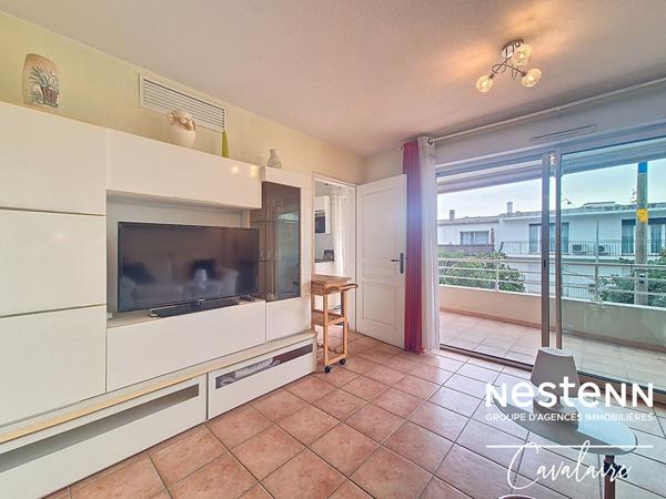 Appartement Cavalaire-sur-Mer 3 pièce(s) 61 m² avec terrasse, garage et place de stationnement en en centre ville et proche des plages