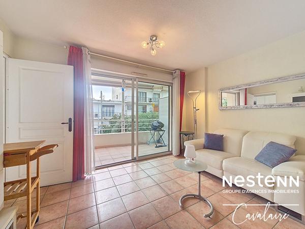 Appartement Cavalaire-sur-Mer 3 pièce(s) 61 m² avec terrasse, garage et place de stationnement en en centre ville et proche des plages