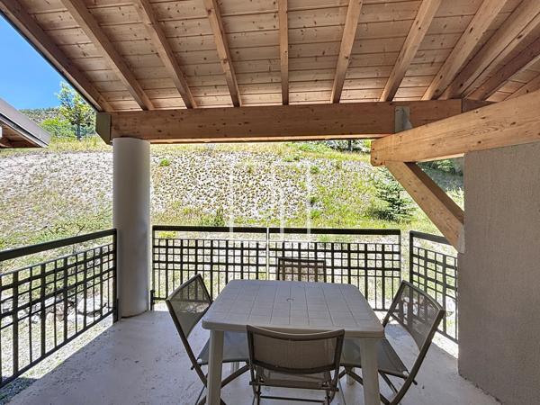 À louer – Duplex T3 avec parking et accès piscine – Résidence Château des Magnans à Jausiers Détails des diagnostics énergétiques