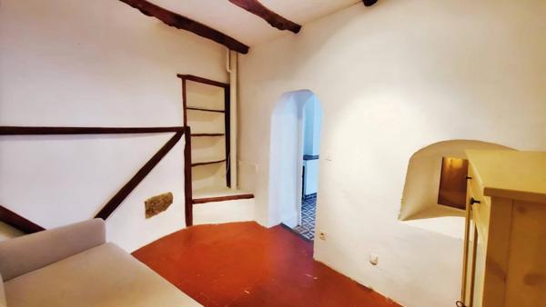 Charmante maison de village avec garage et terrasse