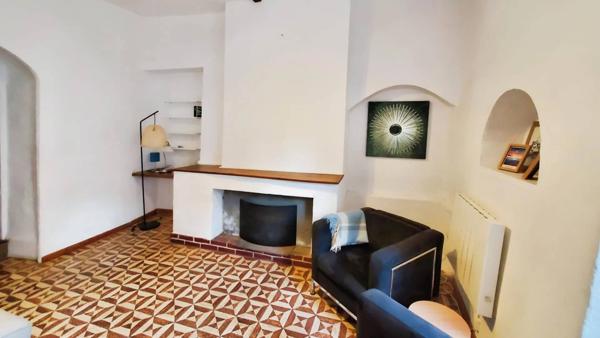 Charmante maison de village avec garage et terrasse