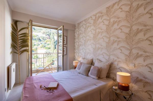 Appartement de 3 pièces au dernier étage avec terrasse et vue mer
