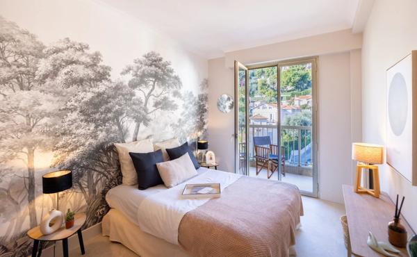 Appartement de 3 pièces au dernier étage avec terrasse et vue mer