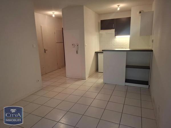 Appartement à louer 2 pièces 36.04m² Layrac (47390)