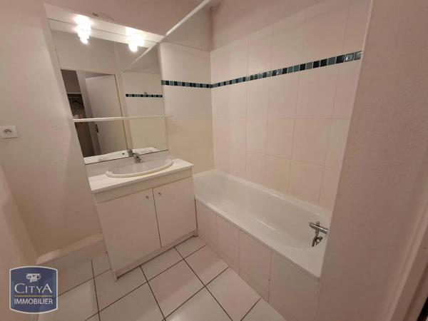 Appartement à louer 2 pièces 36.04m² Layrac (47390)