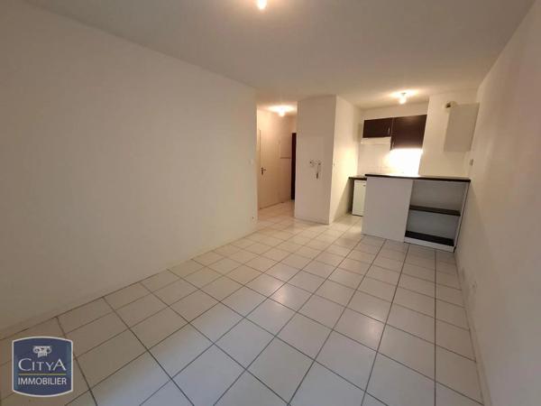 Appartement à louer 2 pièces 36.04m² Layrac (47390)