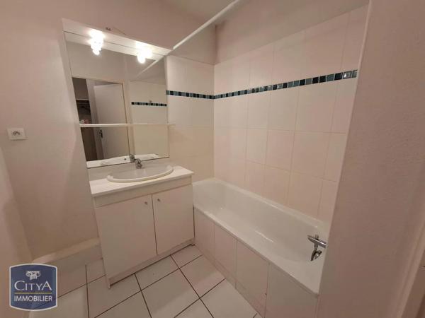 Appartement à louer 2 pièces 36.04m² Layrac (47390)