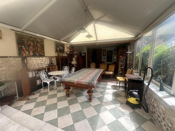 Maison
         7 pièces
        - 250 m² 439 000 € *