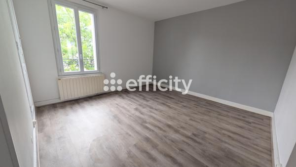 Appartement
         2 pièces
        - 47 m² 171 000 € *
