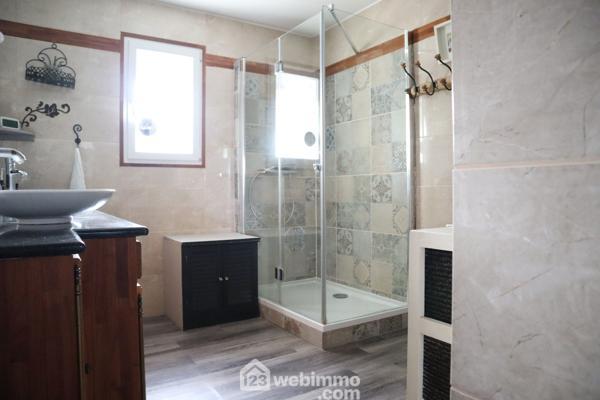 Maison 185 m² à Gençay 86160