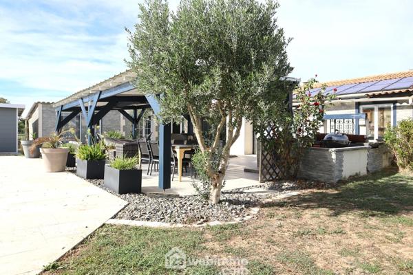 Maison 185 m² à Gençay 86160
