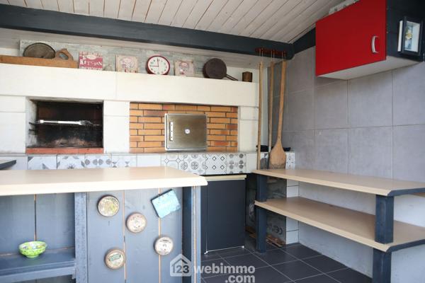 Maison 185 m² à Gençay 86160