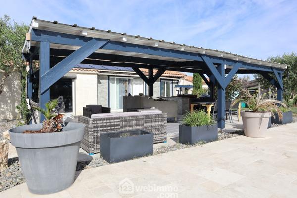 Maison 185 m² à Gençay 86160