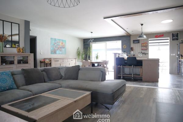 Maison 185 m² à Gençay 86160