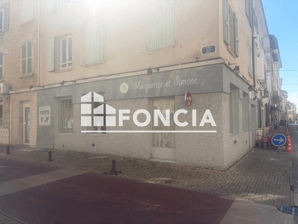 Location Local commercial 1 pièce 56.04 m² - 1 PLACE DE LA HALLE Bourgoin Jallieu 38300