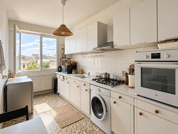Appartement 4 pièces 92.83 m2