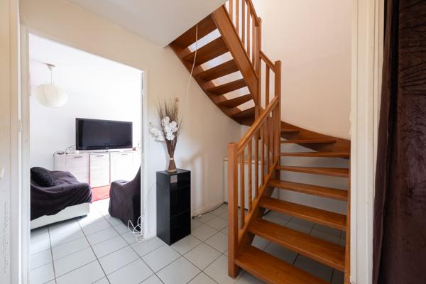 Maison
         4 pièces
        - 88 m² Exclusivité 198 500 € *