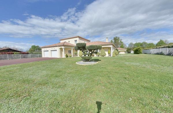 Villa avec prestations de qualité