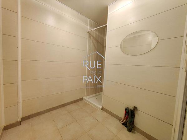 86130 DISSAY Immeuble Mixte Dissay- Local commercial et appartement