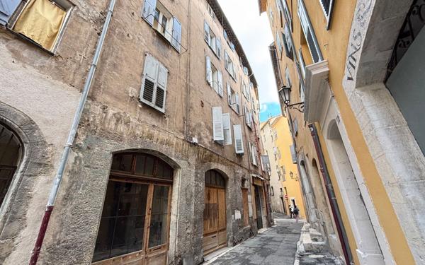 Appartement à vendre    2 pièces • 56,10 m2 Grasse