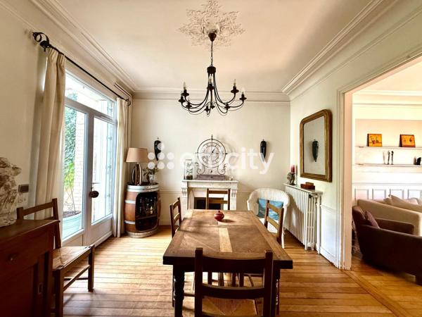 Maison 7 pièces - 130 m² Exclusivité efficity