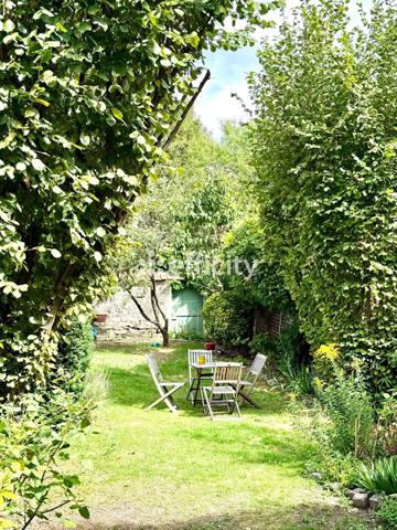 Maison 7 pièces - 130 m² Exclusivité efficity