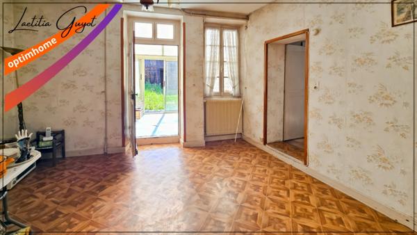 Maison de caractère à rénover au cœur de Souvigny