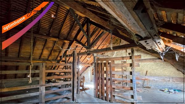 Maison de caractère à rénover au cœur de Souvigny