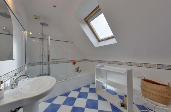 Maison contemporaine avec piscine et grand jardin à Saint-Malo