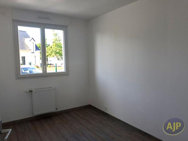 Maison à louer Fegreac : 3 pièces, 76m² avec 2 chambre(s) à 900€ - AJP Immobilier Redon