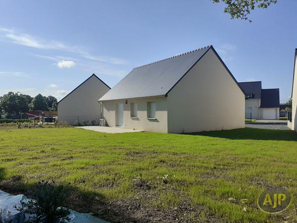 Maison à louer Fegreac : 3 pièces, 76m² avec 2 chambre(s) à 900€ - AJP Immobilier Redon