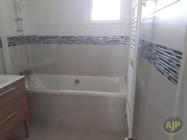 Maison à louer Fegreac : 3 pièces, 76m² avec 2 chambre(s) à 900€ - AJP Immobilier Redon