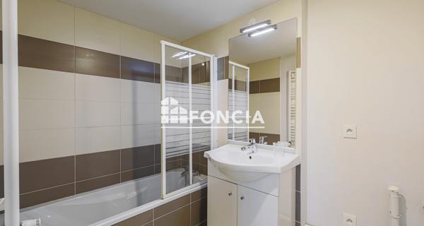 À vendre Appartement 4 pièces 76.39 m² - Grenoble 38100