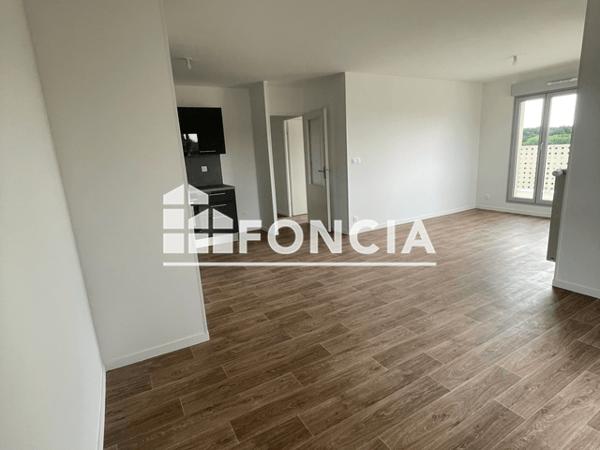 Location Appartement 4 pièces 86.4 m² - 2 ALLEE GALLICA Chartres 28000