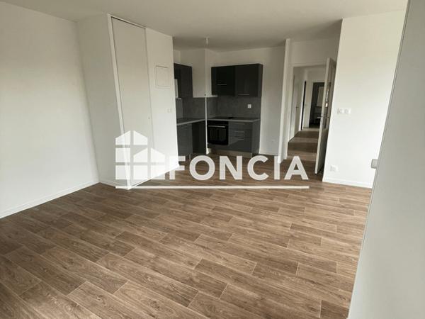 Location Appartement 4 pièces 86.4 m² - 2 ALLEE GALLICA Chartres 28000