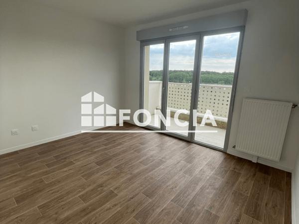 Location Appartement 4 pièces 86.4 m² - 2 ALLEE GALLICA Chartres 28000