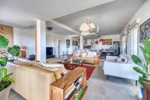 Appartement de standing avec terrasse d'exception – 3 chambres, 140 m² de terrasse