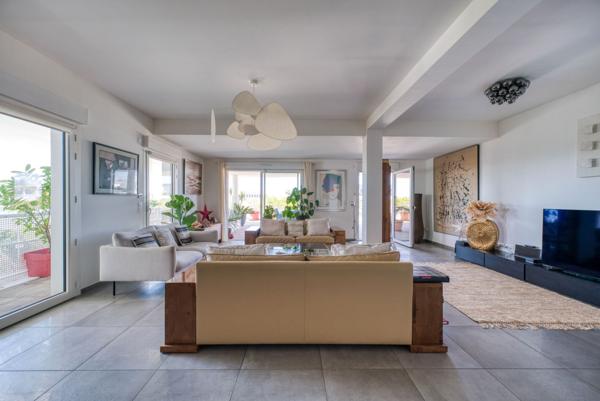 Appartement de standing avec terrasse d'exception – 3 chambres, 140 m² de terrasse